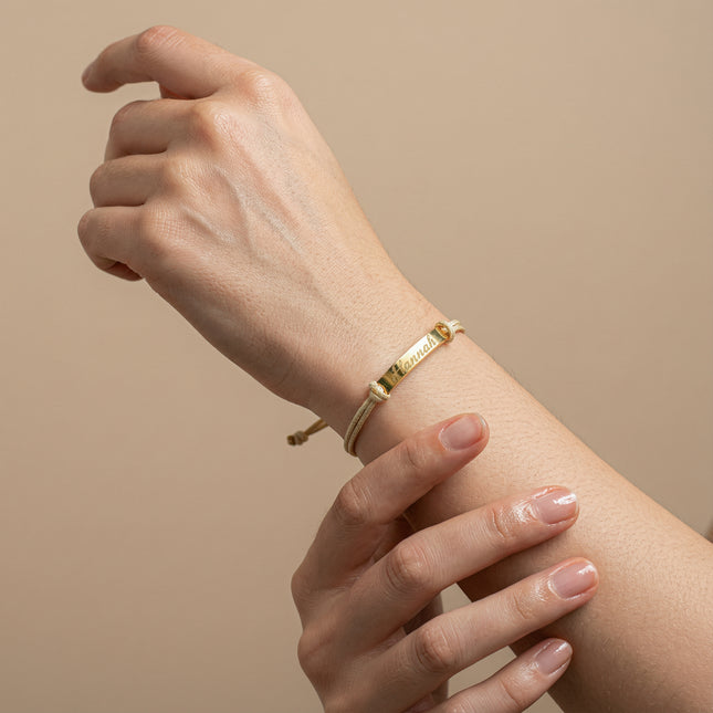 ✨ Personalisiertes Namensarmband – Eleganz & Verbundenheit